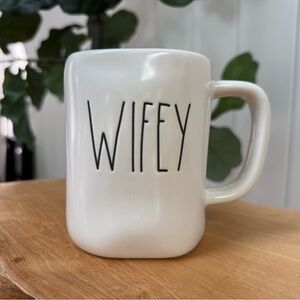 RAE DUNN “WIFEY” mug (pre owned)